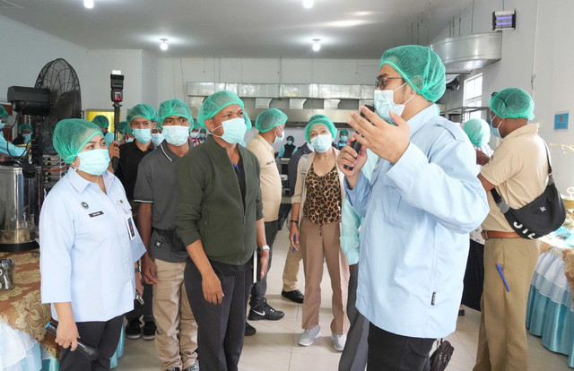 Kepala Kabinet Timor Leste, Constantino Soares berkunjung ke Indonesia untuk mempelajari implementasi Program MBG. Foto: dok BGN