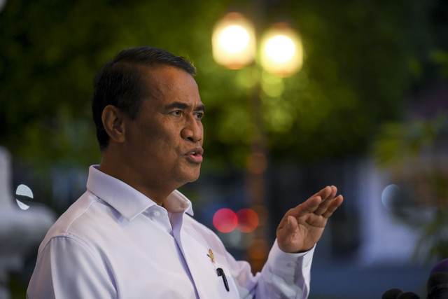 Menteri Pertanian Amran Sulaiman memberikan keterangan pers usai mengikuti rapat terbatas yang dipimpin Presiden Prabowo Subianto di Kompleks Istana Kepresidenan, Jakarta, Kamis (20/11/2025). Foto: Hafidz Mubarak A/ ANTARA FOTO
