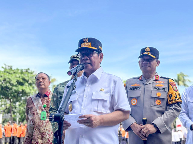 Gubernur DKI Jakarta Pramono Anung saat Apel Jaga Jakarta di Balai Kota, Jakarta Pusat, Jumat (21/11). Foto: Amira Nada Fauziyyah/kumparan