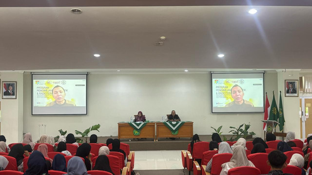 Mahasiswa UNISA Yogyakarta dalam kuliah umum Radiologi
