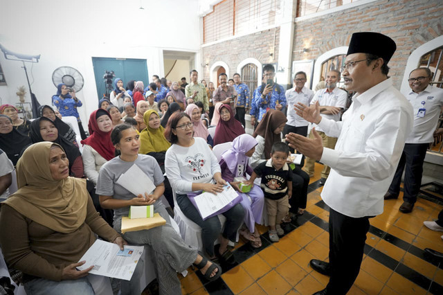 Ilustrasi-Menteri Sosial Saifullah Yusuf menghadiri penyaluran Bantuan Langsung Tunai Sementara (BLTS) Kesejahteraan Rakyat di Kantor Pos Cikini, Jakarta, Jumat (17/10/2025). Foto: Dok. Kemensos
