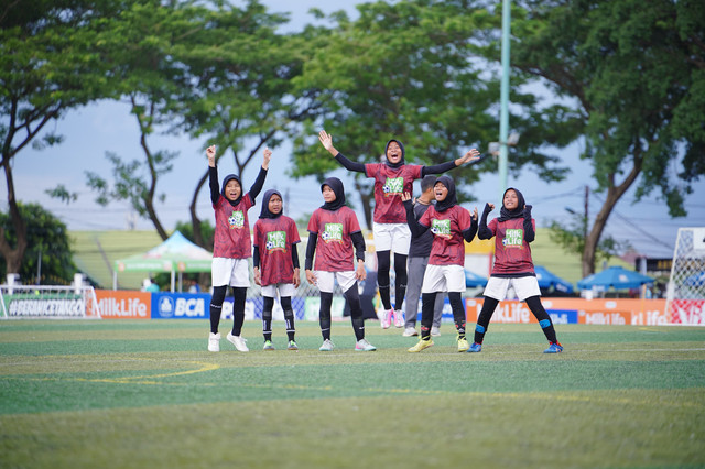Pertandingan MilkLife Soccer Challenge Jakarta Seri 1 2025/26. Foto: Dok. MilkLife Soccer