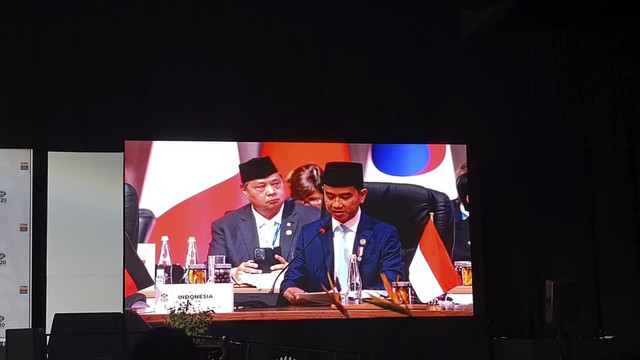 Wakil Presiden Republik Indonesia Gibran Rakabuming Raka dalam forum Konferensi Tingkat Tinggi G20 di Johannesburg, Afrika Selatan, Sabtu (22/11/2025). Foto: Zamachsyari/kumparan