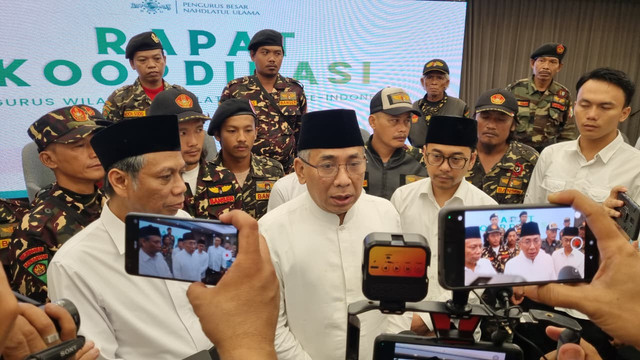 Ketua Umum Pengurus Besar Nahdlatul Ulama (PBNU), Yahya Cholil Staquf atau Gus Yahya usai acara rapat koordinasi Ketua Pengurus Wilayah Nahdlatul Ulama se-Indonesia di Hotel Novotel, Minggu (23/11). Foto: Farusma Okta Verdian/kumparan
