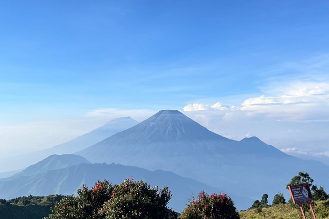 Foto orisinil Gunung Prau, diambil oleh teman penulis, Afhatar Fahri P. A.