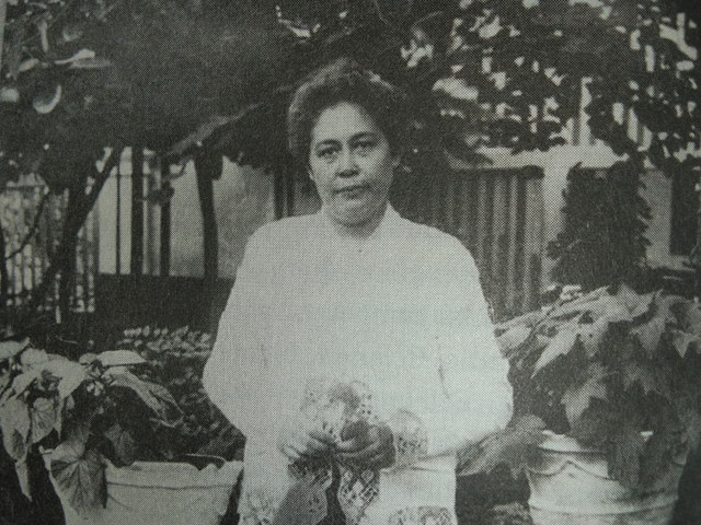 Potret Kloppenburg-Versteegh mengenakan kebaya di Semarang. (Foto: Dokumentasi Pribadi).