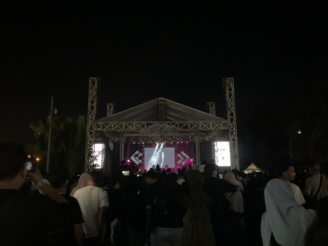 Penonton ramai memeriahkan Tiba-Tiba Concert. Foto: Dok. Hi!Pontianak
