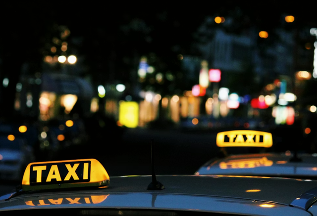 Ilustrasi taxi driver season 3 tayang jam berapa di viu. Sumber: Unsplash/Lexi Anderson