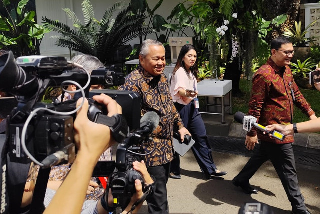 BI Batasi Pembelian Dolar AS Hingga USD 25.000 per Bulan, Rupiah Sentuh Rp 17.425 — image 5