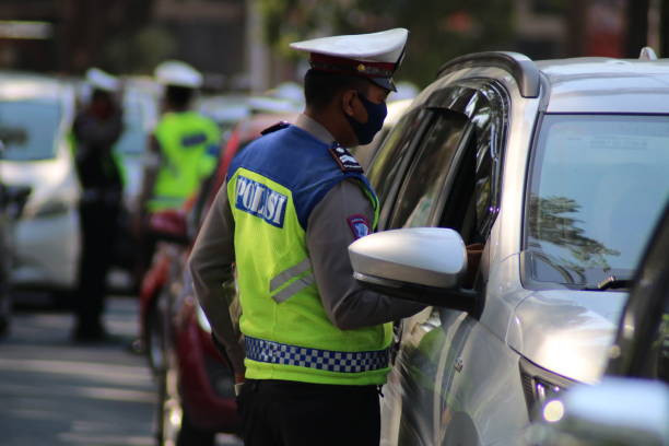 Ilustrasi razia kendaraan bermotor oleh polisi lalu lintas. Foto: Dok. Pixabay