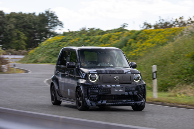 Test drive mobil listrik Honda Super One. Foto: dok. Honda