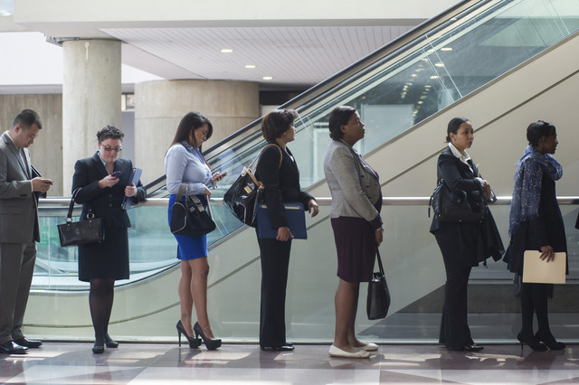 Ilustrasi pekerja di Amerika Serikat. Foto: Shutterstock