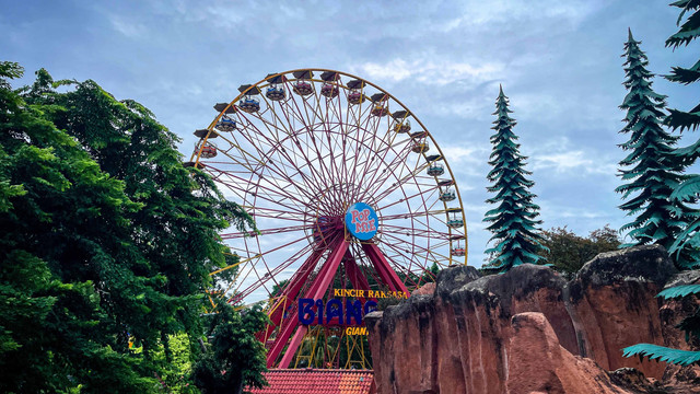 Liburan di Dufan. Foto: AgungKurnia Yunawan/Shutterstock