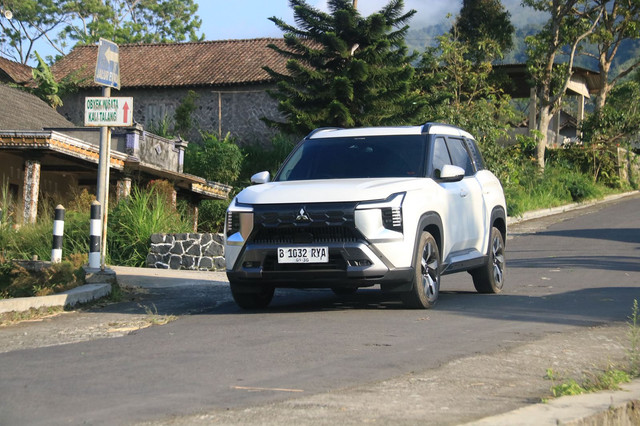 Perjalanan Eco Journey Jakarta-Yogyakarta bersama Mitsubishi Destinator. Foto: kumparan