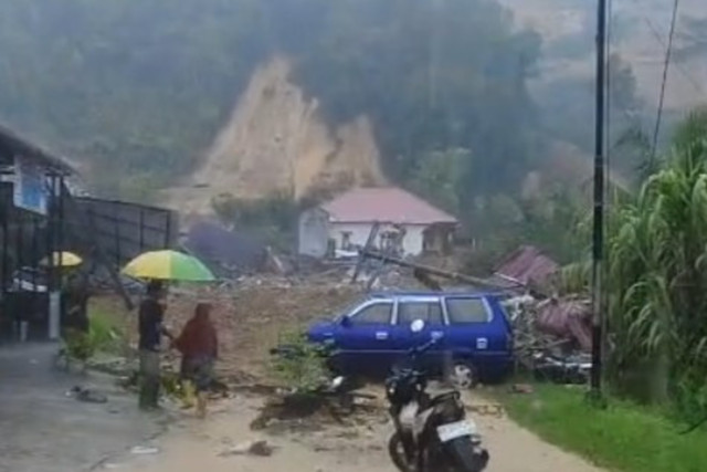 Bencana banjir hingga banjir bandang di Tapanuli Tengah, Sumut, Senin, Selasa (24-25/11/2025). Foto: Dok. BPBD Sumut