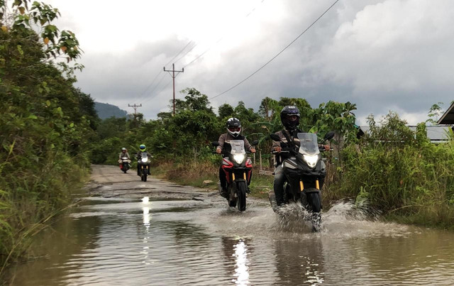 Ilustrasi pemotor sedang berkendara. Foto: Dok. Astra Motor Kalbar