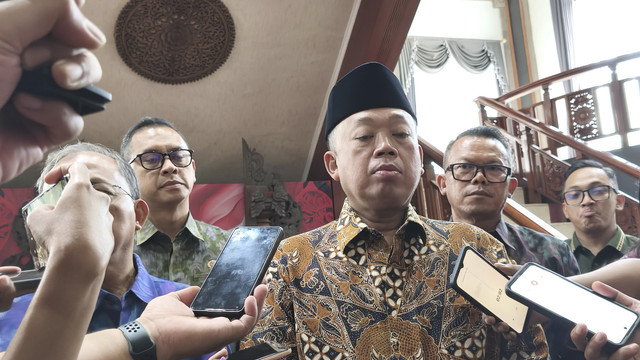 Menteri Agraria dan Tata Ruang/Kepala Badan Pertanahan Nasional (ATR/BPN) Nusron Wahid dalam Rakor GTRA yang dihadiri kepala daerah se-Bali di Kantor Gubernur Bali, Rabu (26/11/2025). Foto: Denita BR Matondang/kumparan