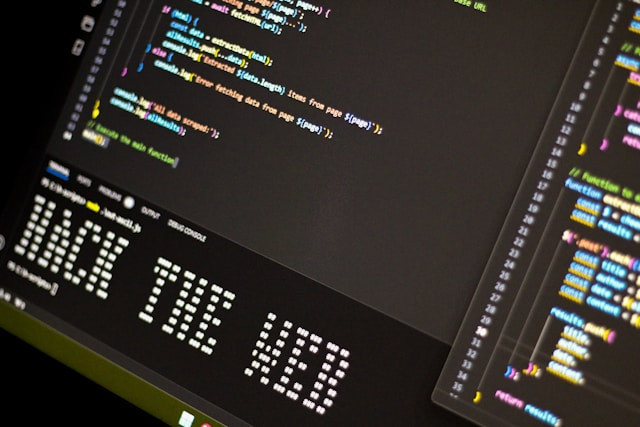 Tantangan Penegakan UU ITE di Era AI: Analisis dan Solusi. Sumber:unsplash.com