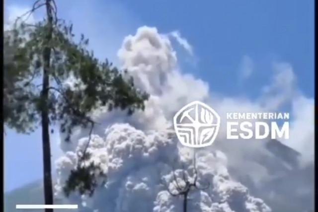 Tangkapan layar hoax awan panas guguran Merapi pada 26 November 2025. Foto: dok. Tangkapan Layar