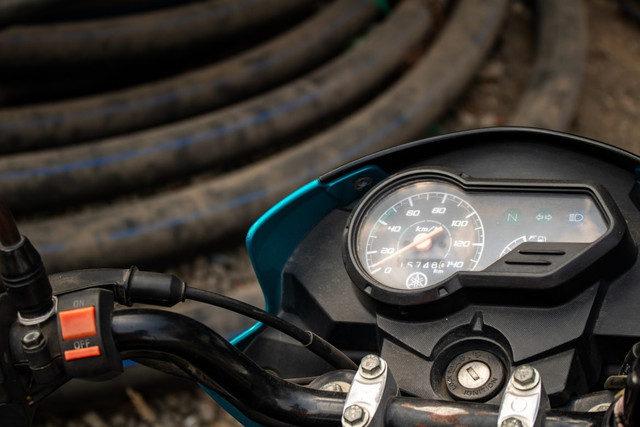 Ilustrasi apakah speedometer berwarna layer tft juga tersedia di nmax ”turbo” standard?. Unsplash/Zoshua Colah