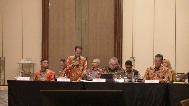 Bupati Sintang Gregorius Herkulanus Bala memaparkan Rancangan Peraturan Kepala Daerah tentang Rencana Detail Tata Ruang (RDTR) Wilayah Perencanaan Perkotaan Kelam di Jakarta. Foto: Dok. Istimewa