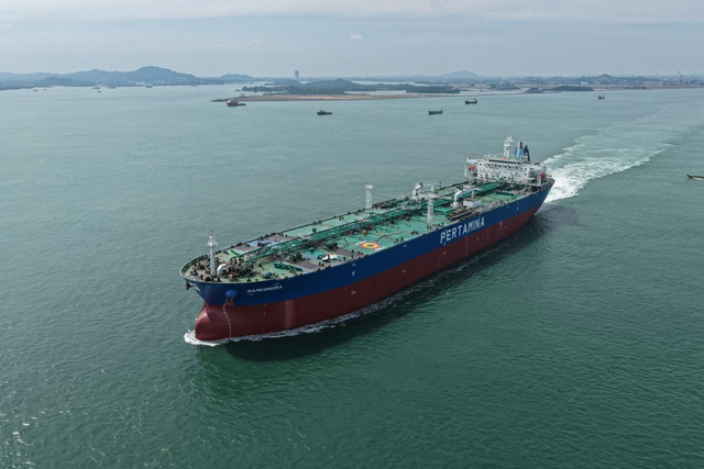 Kapal tanker Pertamina International Shipping (PIS) dalam mendistribusikan energi nasional. Foto: Dok. Pertamina