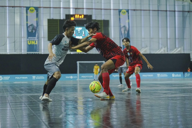 Tim futsal UKI Jakarta saat bertanding di Campus League Regional Jakarta yang digelar di GOR UNJ.  Foto: Dok. Campus League