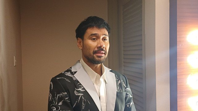 Chicco Jerikho dalam konferensi pers film Ozora: Penganiayaan Brutal Penguasa Jaksel, XXI Epicentrum, Jakarta Selatan, Jumat (29/11). Foto: Giovanni/kumparan