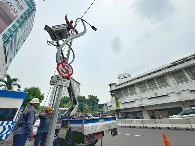 PJU di Surabaya. Foto: Diskominfo Surabaya 