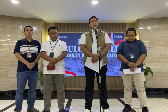 Direktur Utama Bulog, Ahmad Rizal Ramdhani, di kantornya, Sabtu (29/11/2025). Foto: Muhammad Fhandra Hardiyon/kumparan