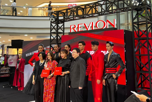 Revlon hadirkan booth experince di Margo City Depok. Foto: kumparan/Naela Marcelina