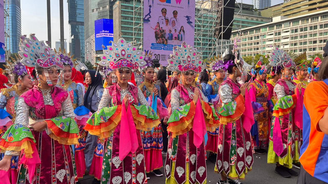 Suasana Jaga Jakarta Penuh Warna di kawasan Car Free Day Bundaran HI, Jakarta, Minggu (30/11/2025). Foto: Nasywa Athifah/kumparan