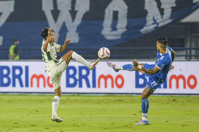 Ilustrasi Jadwal Persib Liga 1 Bulan Desember 2025, Foto: Raisan Al Farisi/ANTARA FOTO