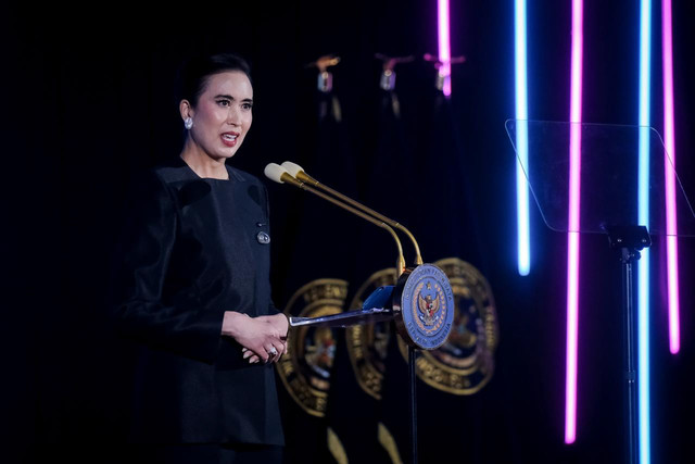 Menteri Pariwisata Widiyanti Putri Wardhana dalam acara peluncuran kecerdasan buatan MaiA (Meticulous Artificial Intelligence of Indonesia) di Gedung Sapta Pesona, Jakarta, Jumat (28/11/2025). Foto: Dok. Kemenpar