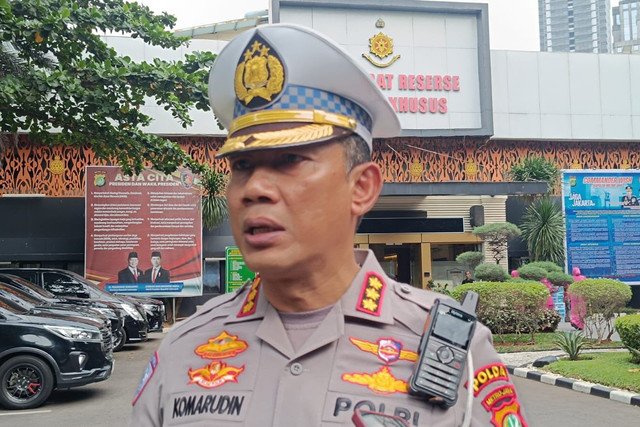 Dirlantas Polda Metro Jaya Kombes Pol Komarudin saat ditemui di Polda Metro Jaya, Senin (1/12/2025). Foto: Rayyan Farhansyah/kumparan