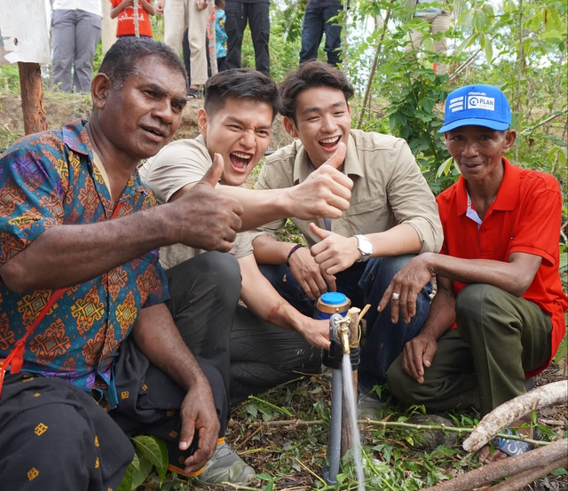 Jerhemy Owen bangun akses air bersih di NTT. Foto: Instagram/jerhemynemo