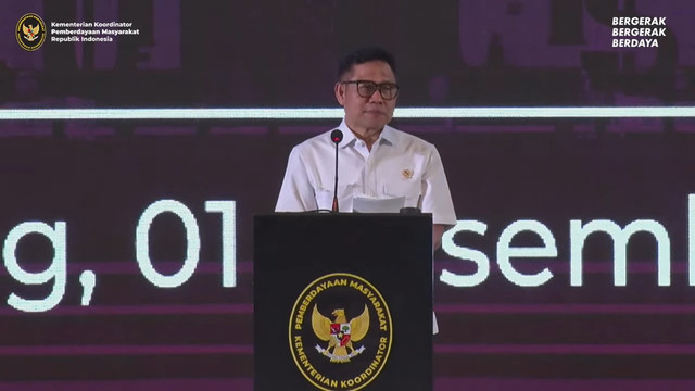 Menko Pemberdayaan Manusia Muhaimin Iskandar atau Cak Imin memberikan sambutan saat menghadiri Workshop Kepala Sekolah Untuk Program SMK Go Global di Bandung, Senin (1/12/2025). Foto: Youtube/ Kemenko Pemberdayaan Masyarakat