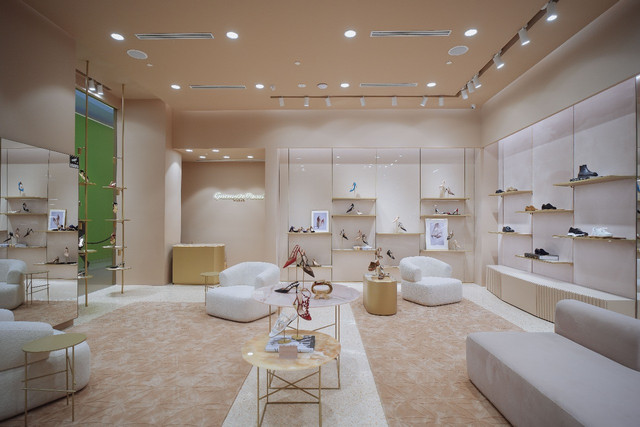 Butik Gianvito Rossi di Pacific Place, Jakarta. Foto: Gianvito Rossi