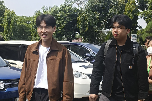 Na Daehoon kembali jalani sidang perkara cerai dengan Jule, di Pengadilan Agama Jakarta Selatan, Selasa (2/12/2025). Foto: Giovanni/kumparan