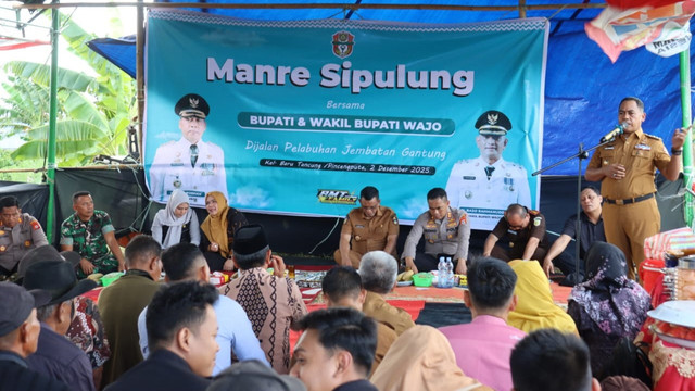 Kegiatan Manre Sipulung Pemerintah Kabupaten Wajo sekaligus mendegar langsung aspirasi dan keluhan masyarakat. Foto: Dokumentasi Pemkab Wajo
