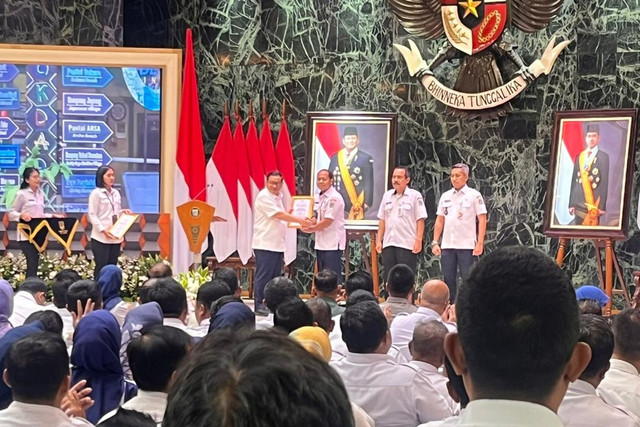Gubernur DKI Jakarta Pramono Anung menghadiri acara Townhall Meeting bersama Camat dan Lurah di Balai Kota, Jakarta Pusat, Rabu (3/12/2025). Foto: Nasywa Athifah/kumparan
