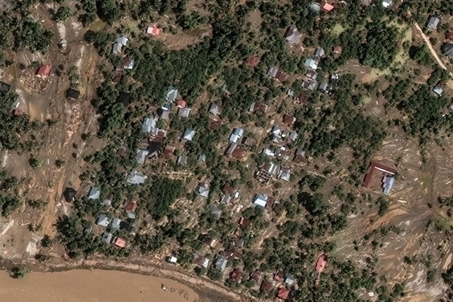 Citra satelit menunjukkan rumah-rumah setelah banjir bandang di Bireuen, Aceh, pada Minggu (30/11/2025). Foto: Vantor/via AP Photo