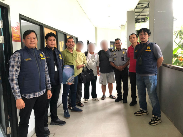 3 WNA Asal Tiongkok yang berhasil diamankan. Foto: Dok. Istimewa