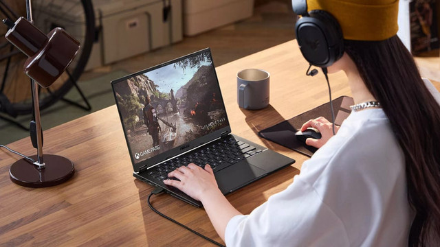 Ilustrasi laptop dual storage. Foto: ASUS