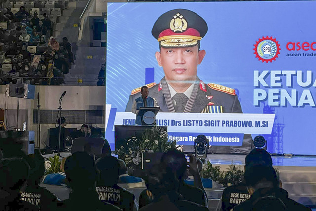 Kapolri Jenderal Listyo Sigit Prabowo diangkat jadi Ketua Dewa Penasehat KSPSI, Rabu (3/12/2025). Foto: Rayyan Farhansyah/kumparan