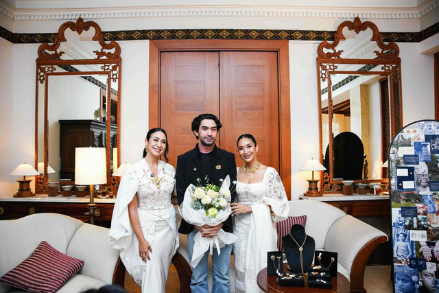 Gandeng Reza Rahadian, Tulola untuk Pertama Kalinya Rilis Perhiasan Unisex. Foto: Tulola