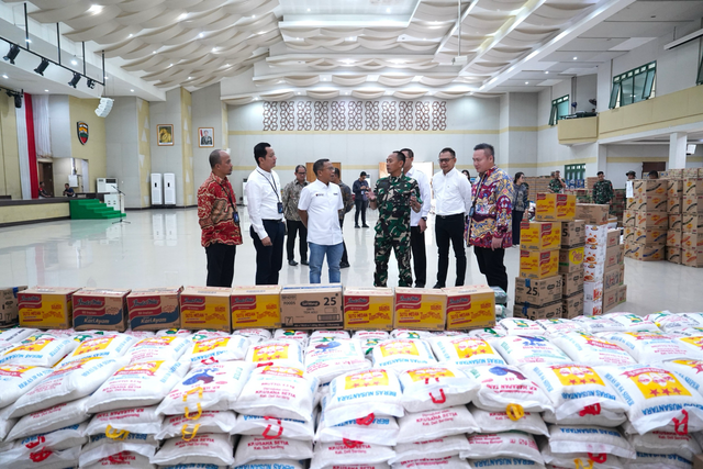 BRI salurkan bantuan untuk korban bencana di Sumatera Utara dan Sumatera Barat. Foto: Dok. BRI