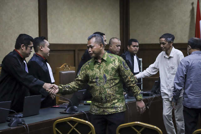 Suasana setelah sidang putusan terhadap tiga hakim terkait kasus 'vonis lepas' korupsi CPO di Pengadilan Tipikor, Jakarta, Rabu (3/12/2025). Foto: Iqbal Firdaus/kumparan