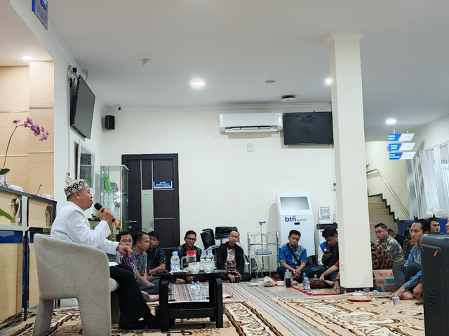 Majelis Manajemen Qolbu Corporate bersama Karyawan BTN Syariah Palembang (Sumber : DT Peduli)