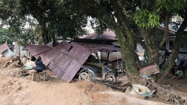 Kondisi usai banjir bandang dan longsor di Tapanuli Utara, Sumatera Utara. Foto: Bakom RI